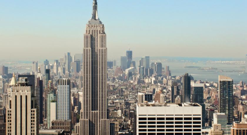 Smart Travel Travel Guide Application