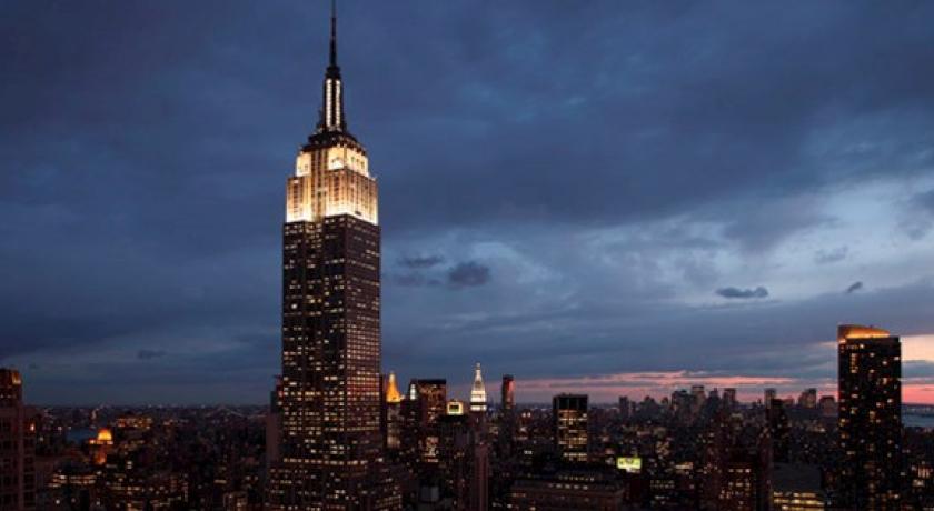 Smart Travel Travel Guide Application