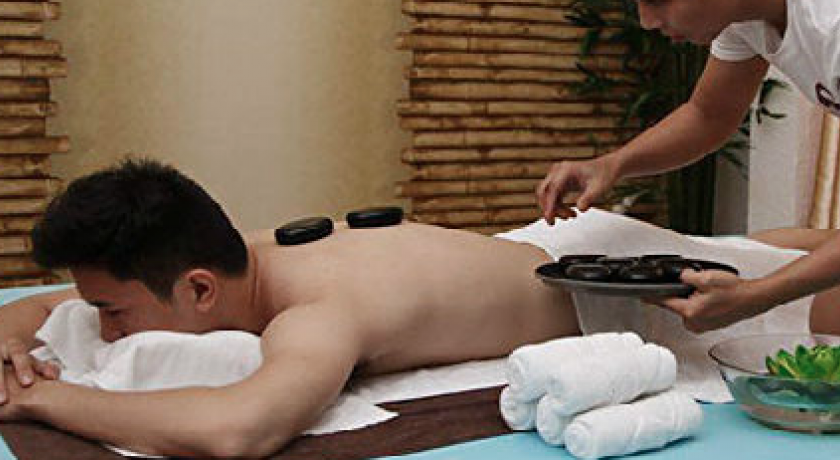vietamese male gay massage
