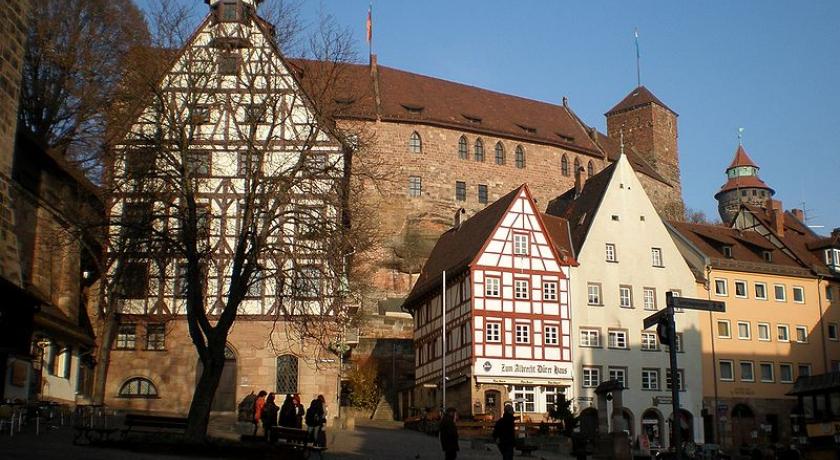 Str nürnberg orthodoxe kirche fürther Pfarrsaal