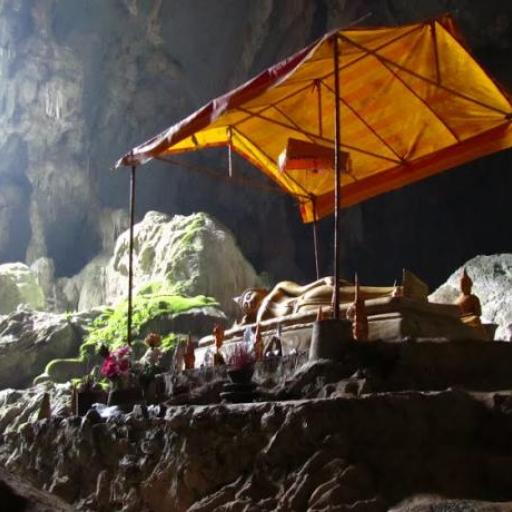 Tham Poukham