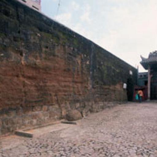 vecchie mura della città