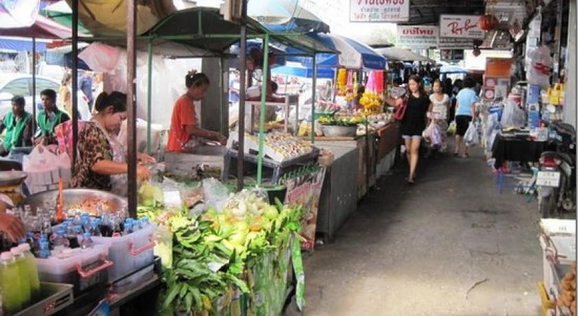 Chao Phrom Market - Ayutthaya