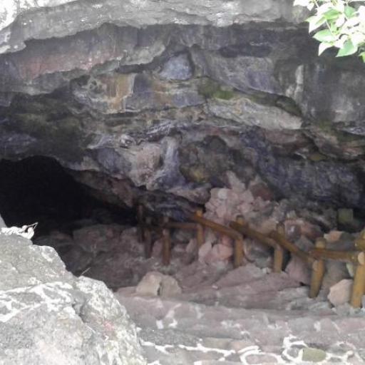 Grotten in Roches Noires